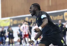 ΑΕΚ – Ολυμπιακός 28-27: Με ψυχή και πάθος το 8×8 στη Handball Premier