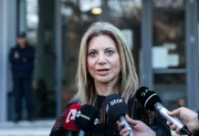 Δημόσια αντίδραση προκαλεί η αναφορά της Καρυστιανού στις αμβλώσεις