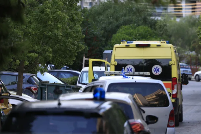 Έρευνα για γυναικοκτονία στη Νέα Σμύρνη