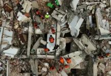 Ξεπέρασαν τους 6.300 οι νεκροί από τους σεισμούς του Ιουνίου στη Βενεζουέλα Καταστροφή από σεισμό στη Βενεζουέλα