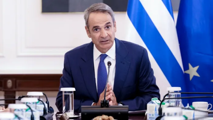 Ο Κυριάκος Μητσοτάκης στο διεθνή συνάντηση κορυφής για το διάστημα στο Παρίσι