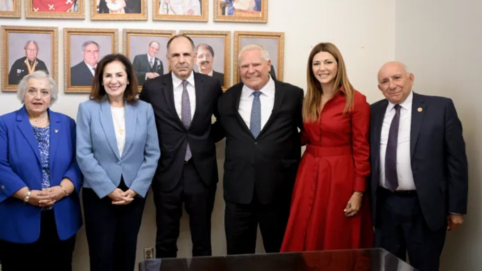 Γεραπετρίτης με πρωθυπουργό Οντάριο και δήμαρχο Τορόντο